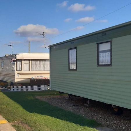 ホテル Kerrys Place, 75 Sealands Caravan Site, Ingoldmells 6 Berth エクステリア 写真